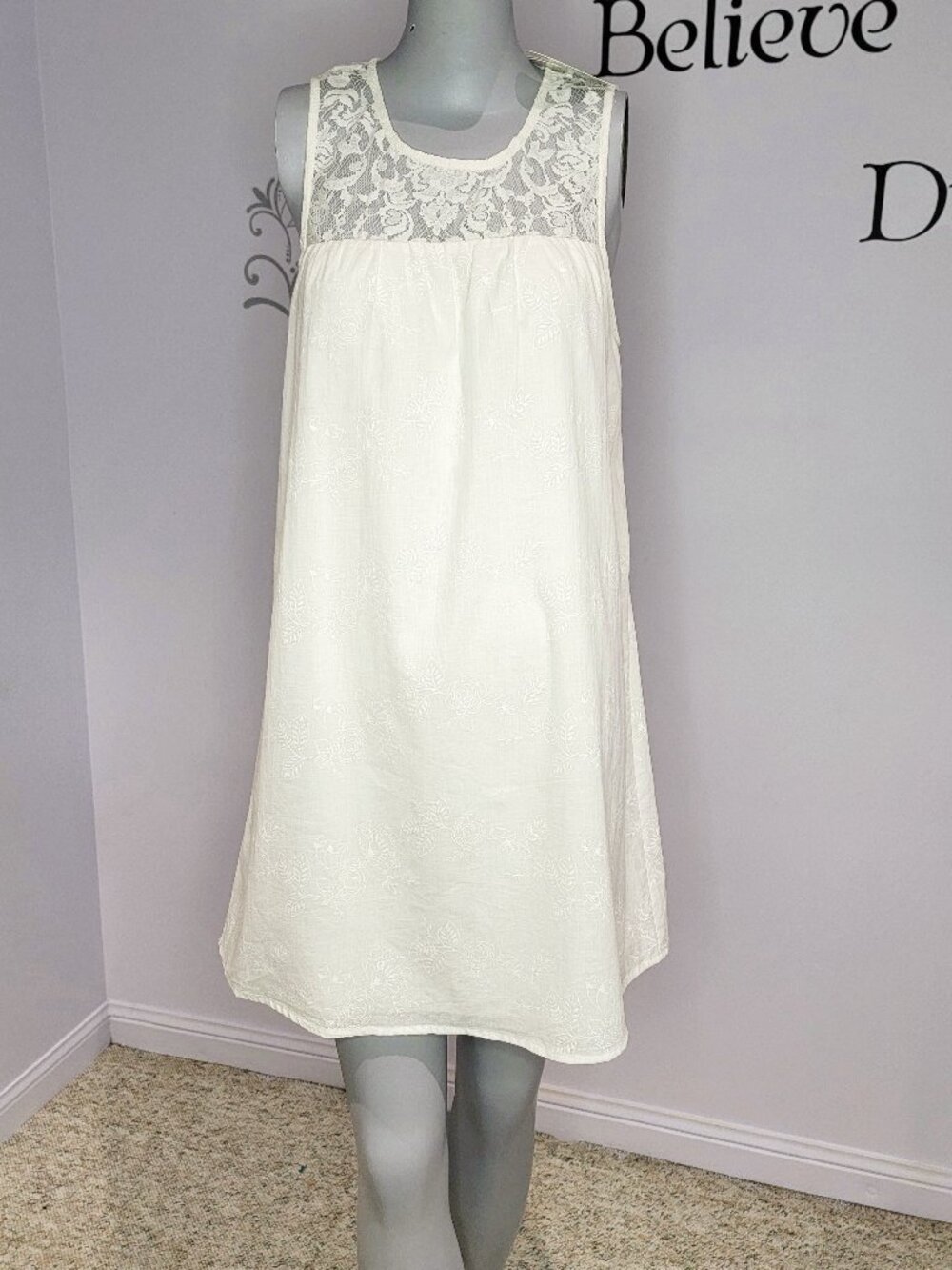 Lots of Love by Speechless Shift Dress Size M